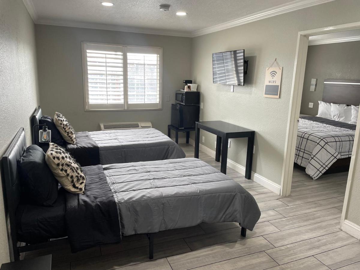 & 2* Long Beach