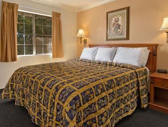 & Hotel Long Beach