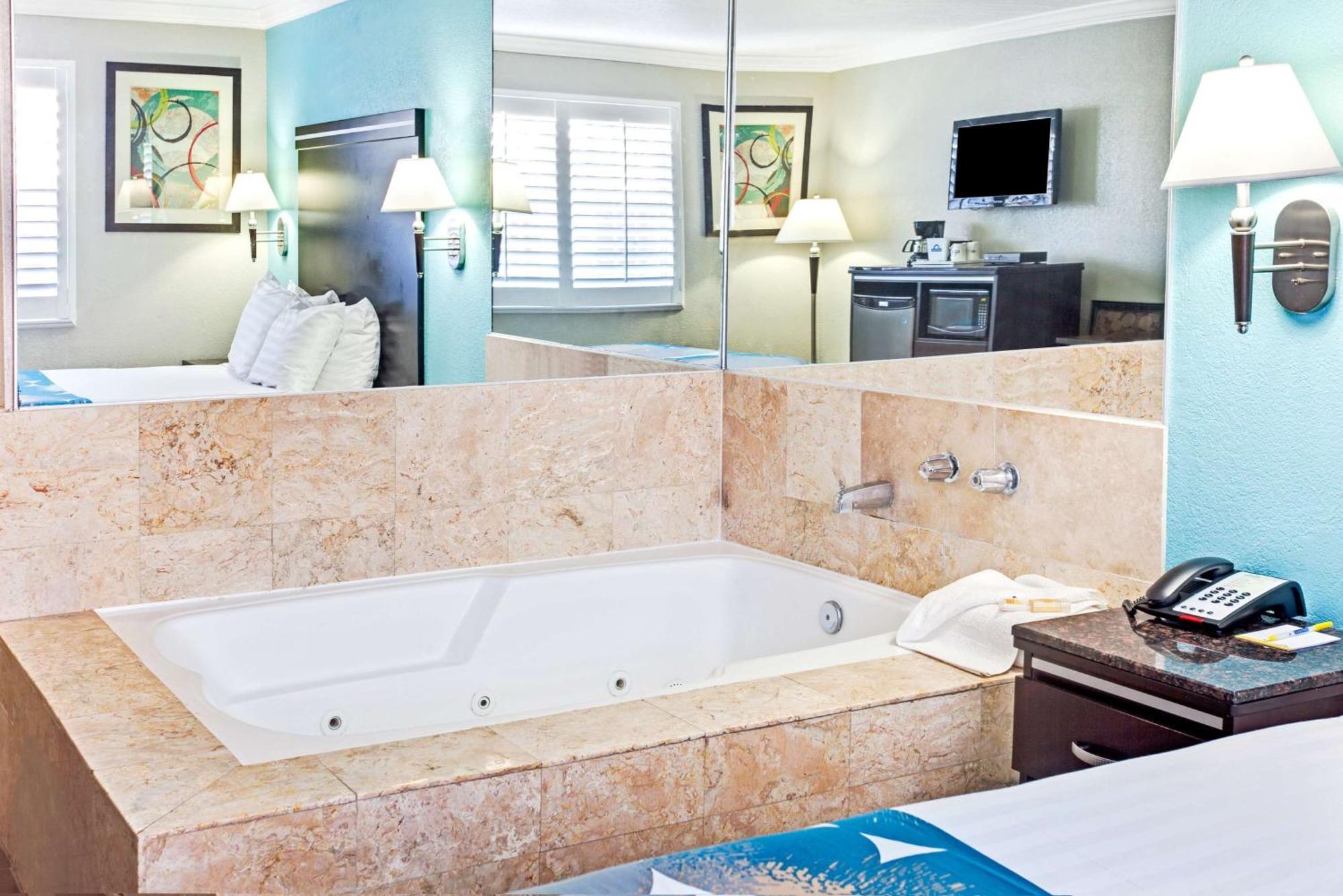 Hotel Inn&suites Long Beach