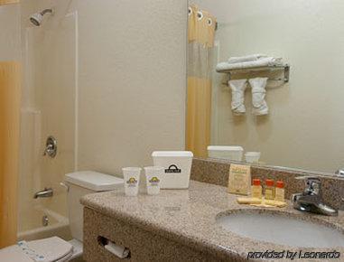 Inn&suites Hotel 2*