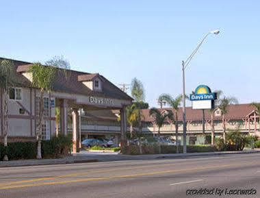 & Hotel